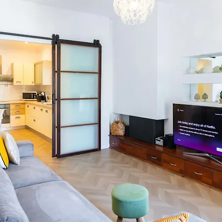 Prime Location 3br With Stunning View By Arcobnb Apartament *