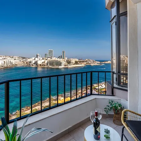 Prime Location 3br With Stunning View By Arcobnb