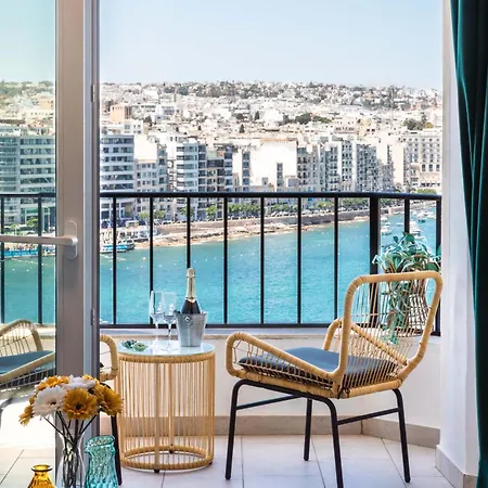 Prime Location 3br With Stunning View By Arcobnb 斯利马